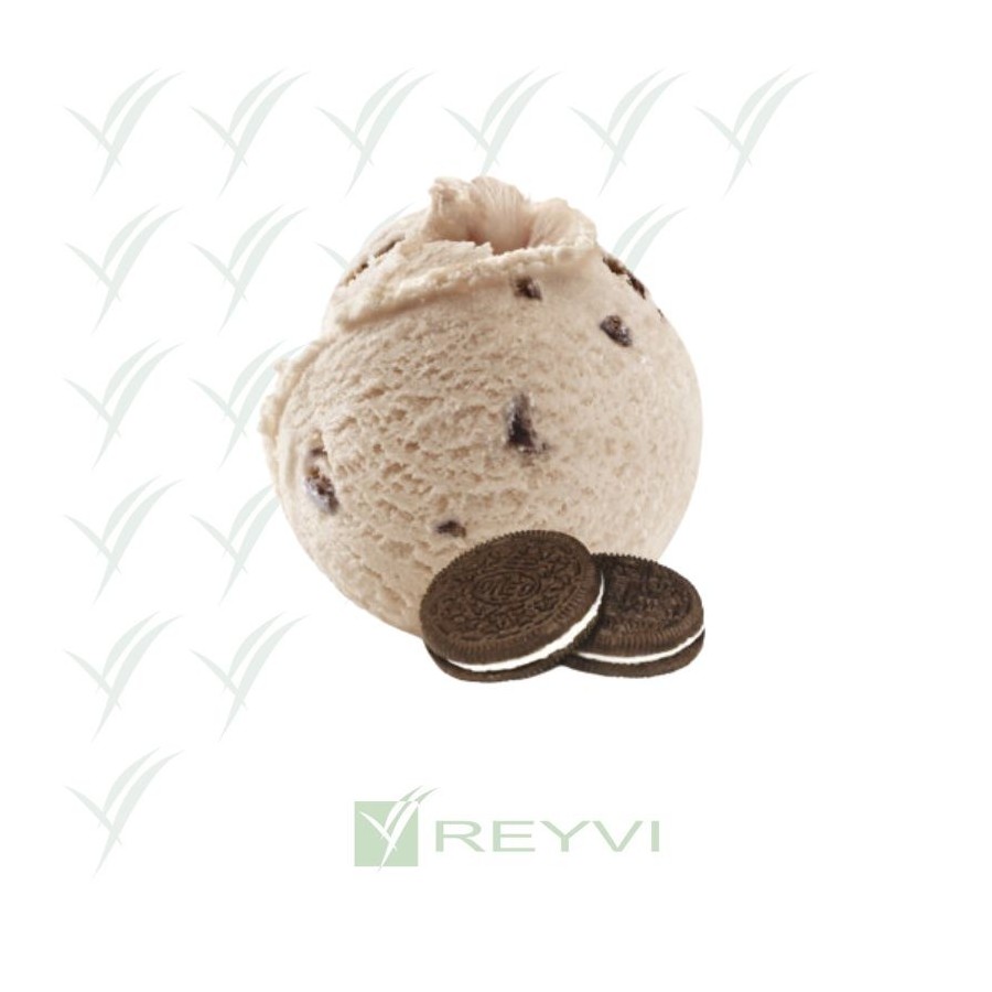 Helado artesano con trozos de galleta tipo Oreo®