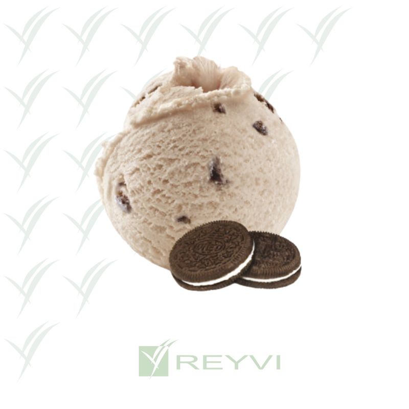 Helado artesano con trozos de galleta tipo Oreo®