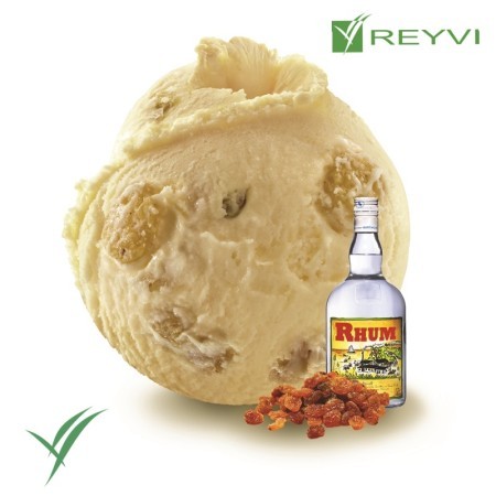 Helado artesano de ron con pasas

