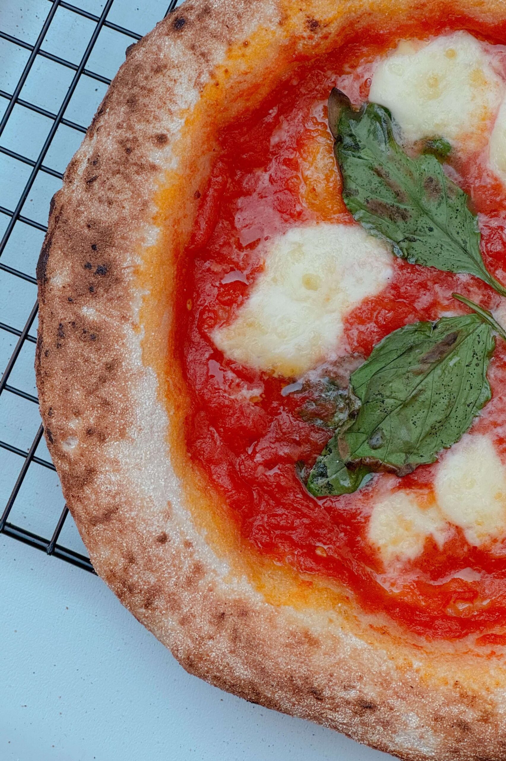 Michele Intrieri especialista en pizza napolitana y pizza romana en pala